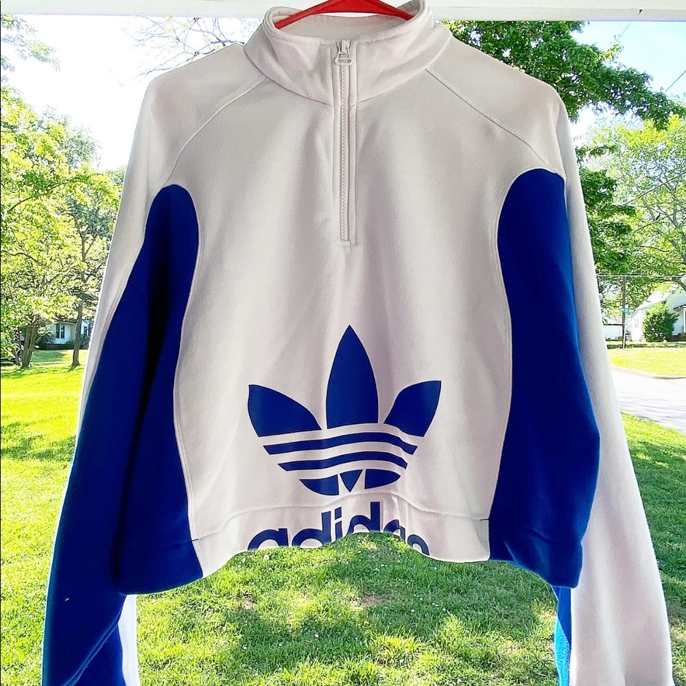 Adidas crop pullover 💙